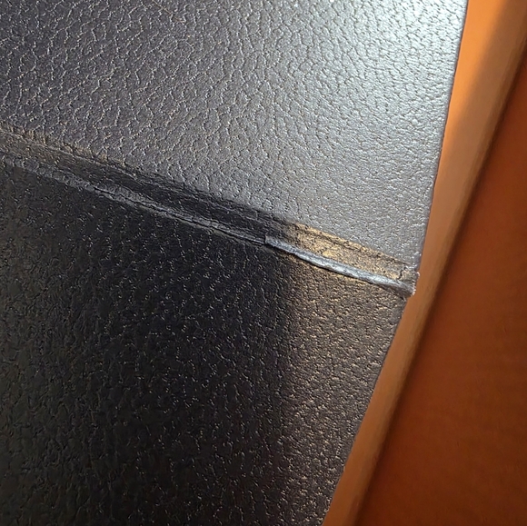 Louos Vuitton 2025 Holiday Packaging Set - Picture 3 of 9